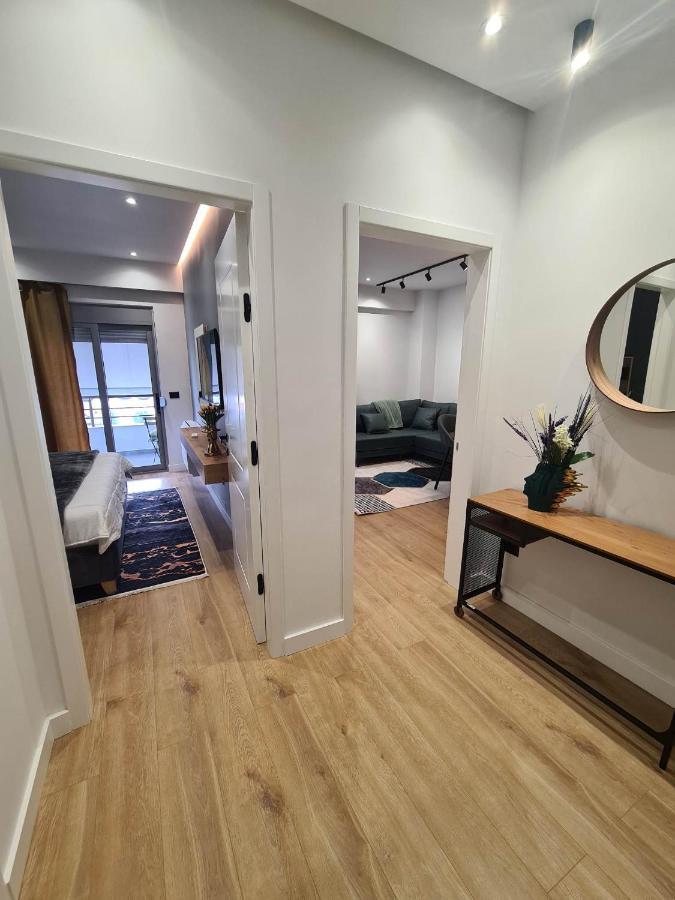 Grey Luxury Apartment Gjirokastër Eksteriør billede