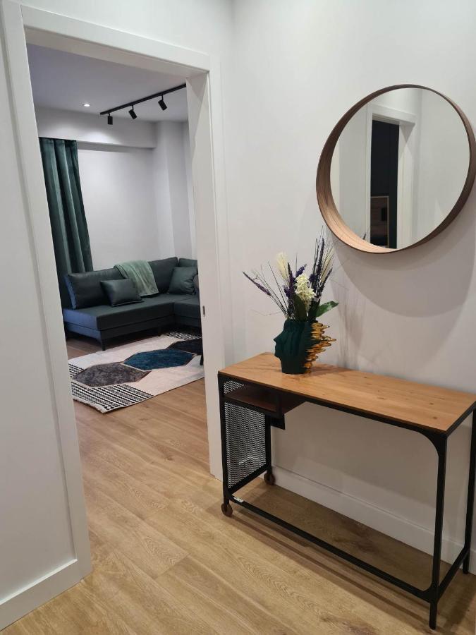 Grey Luxury Apartment Gjirokastër Eksteriør billede